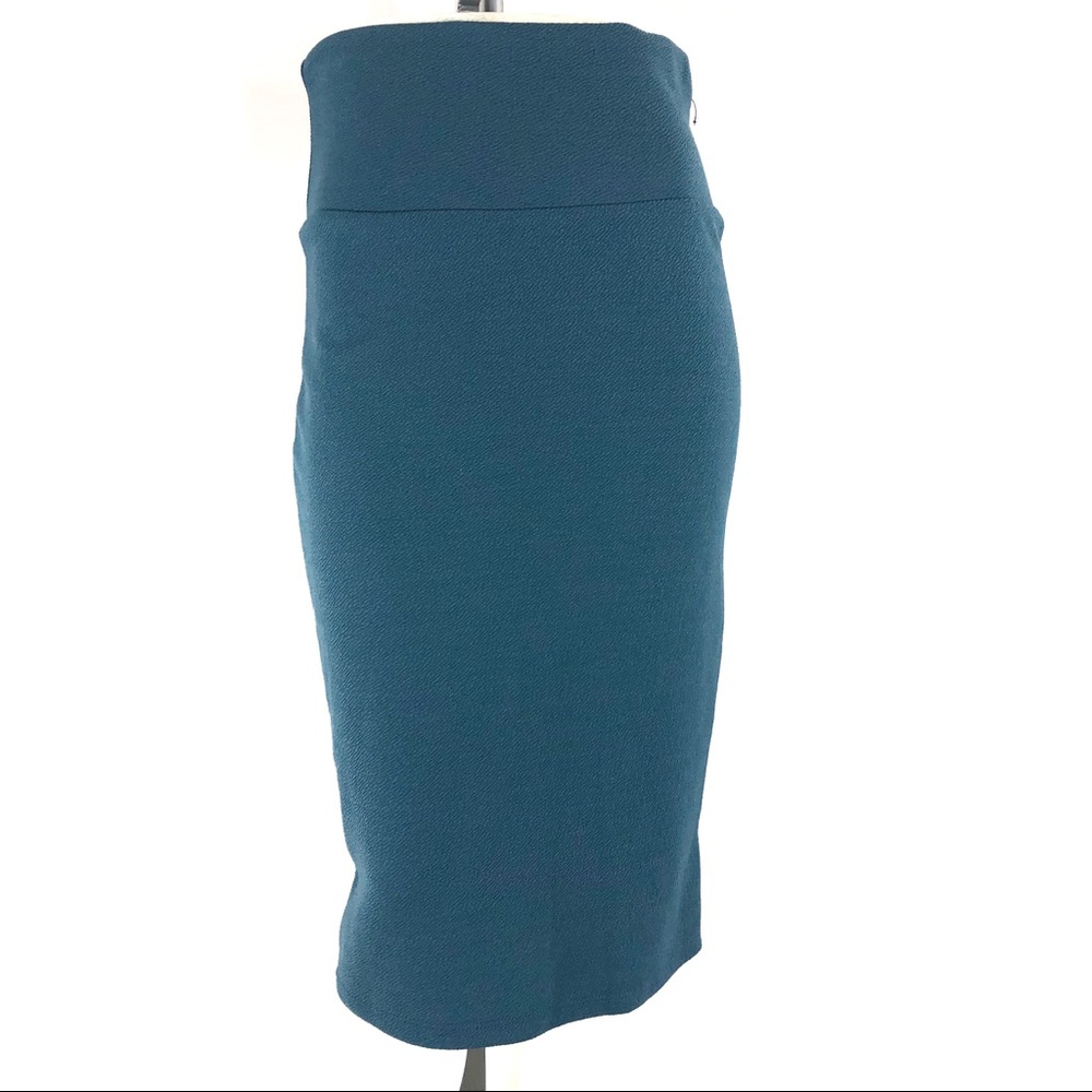 LulaRoe XS Blue Pencil Cut